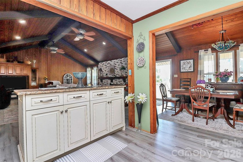 Waterfront on Moss Lake! Stunning home with year-round - photo 18