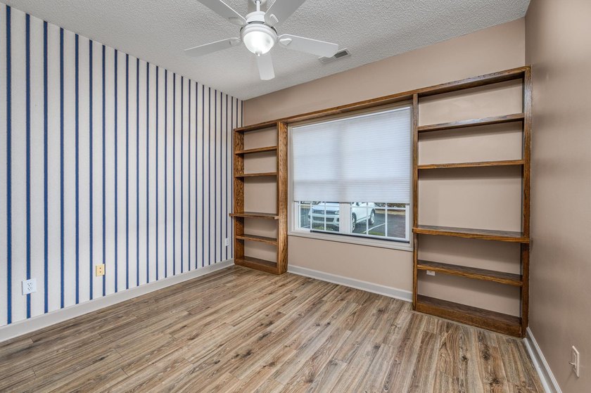 Are you looking for a turnkey / move-in ready place at the - photo 21