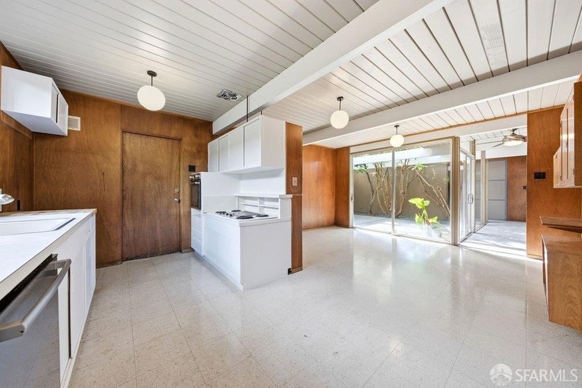 Rare opportunity to own an authentic Fairglen Eichler in San - photo 26