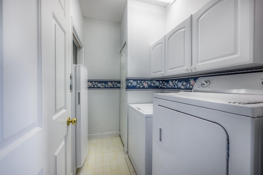 Are you looking for a turnkey / move-in ready place at the - photo 27