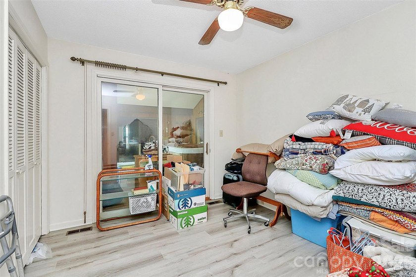 Waterfront on Moss Lake! Stunning home with year-round - photo 29