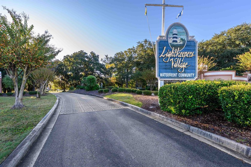 Are you looking for a turnkey / move-in ready place at the - photo 45