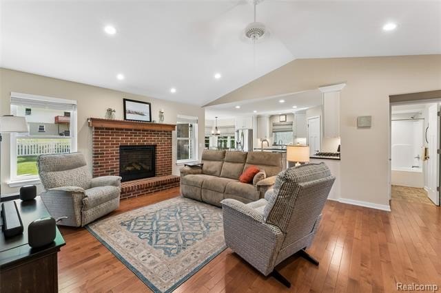 Welcome to this beautifully crafted 2019 custom-built home with - photo 4