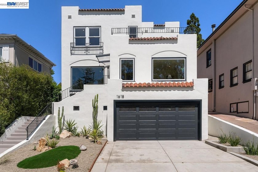 This beautifully reimagined Mediterranean-style residence - photo 2