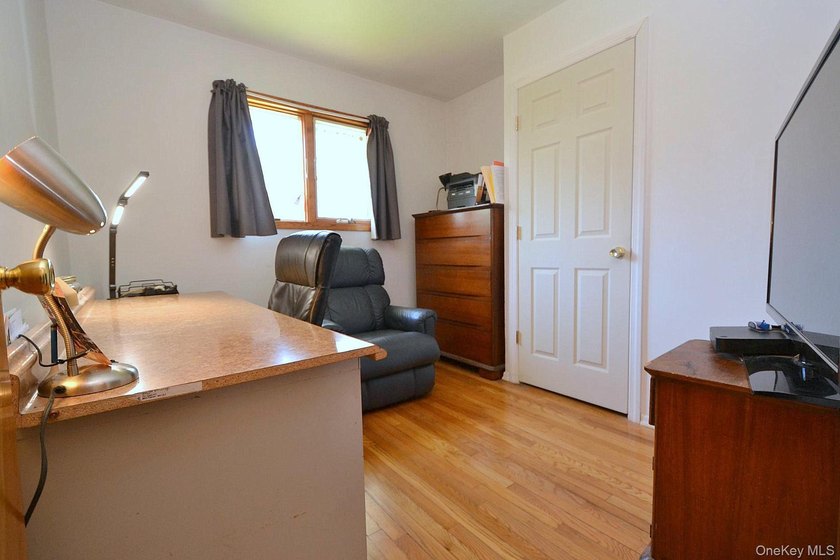 Well maintained 3 bedroom, 1 bath ranch situated on a 0.17 acre - photo 12