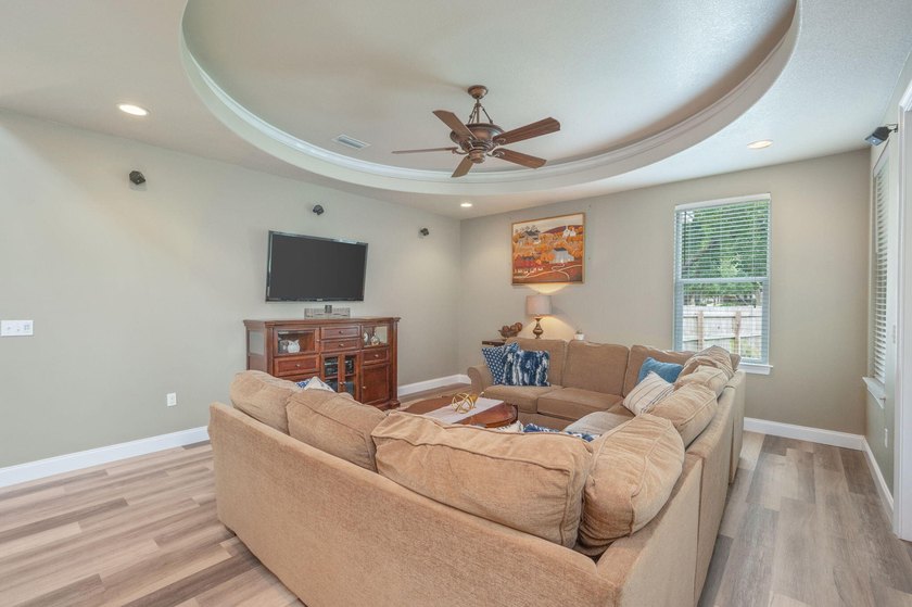 Welcome to Swift Creek, one of the best neighborhoods in - photo 17