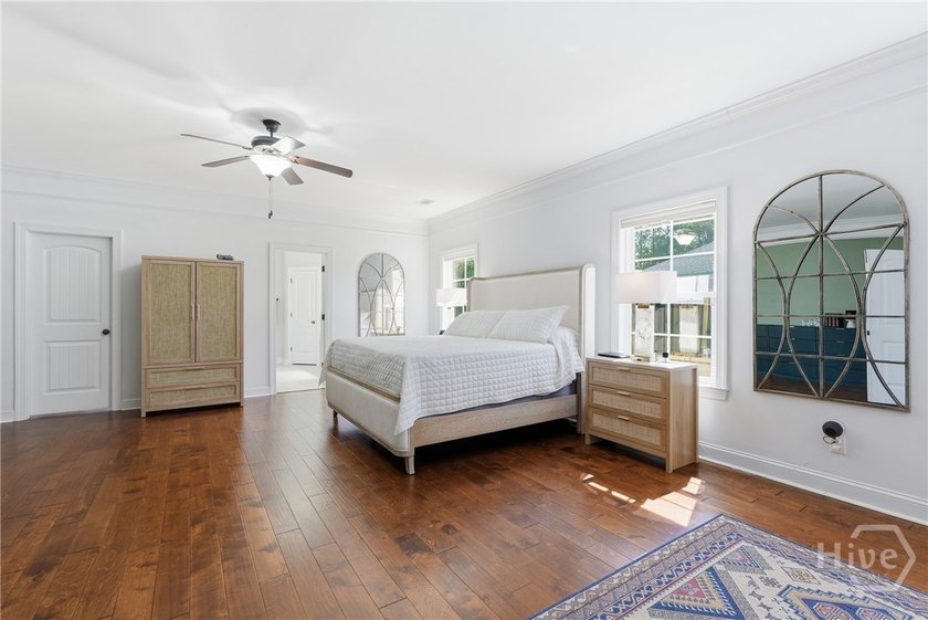 Luxury Living with Space, Style &amp; a Private Backyard Oasis! - photo 24