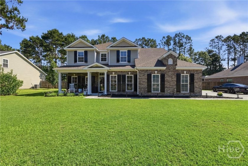 Luxury Living with Space, Style &amp; a Private Backyard Oasis! - photo 50