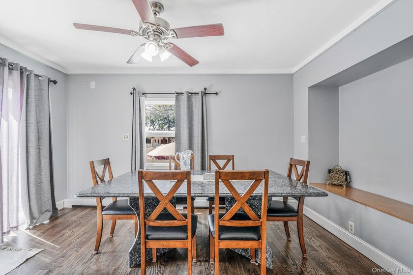 Beautiful West Islip Colonial on a huge double lot with - photo 11