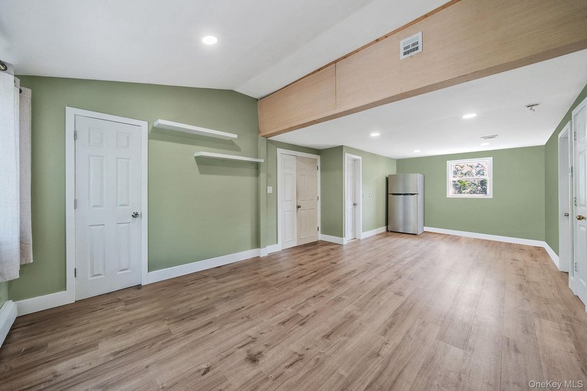 Beautiful West Islip Colonial on a huge double lot with - photo 22