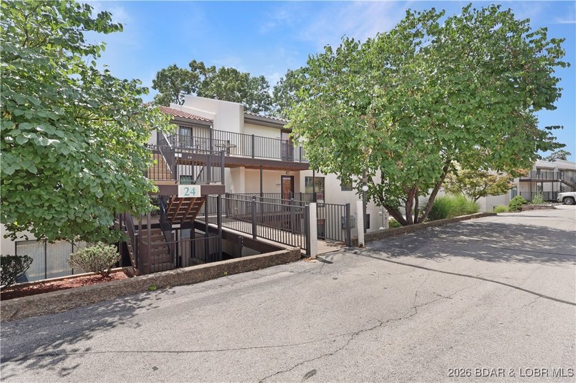 ATTENTION INVESTORS or FLIPPERS!! Just reduced $15,000!!! This - photo 21