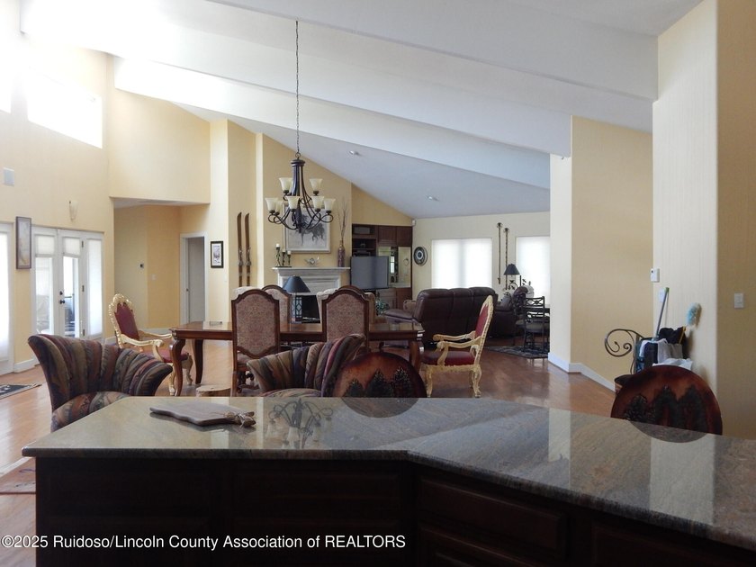 Luxury 4-Bedroom Home at Alto Lakes Golf &amp; Country Club, Alto - photo 8