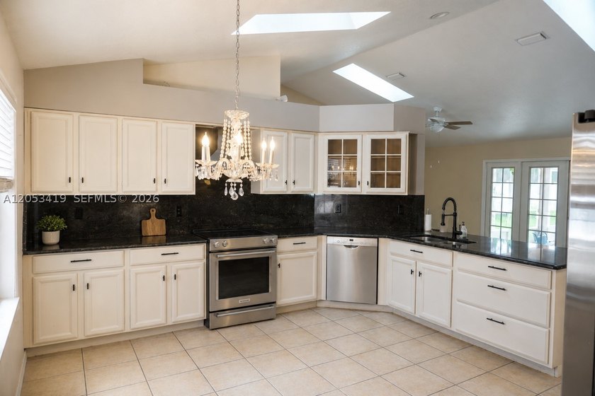 Experience the perfect blend of comfort and style in this - photo 11