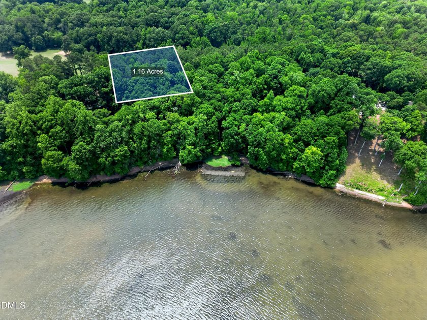 This is a rare opportunity to own a piece of paradise on Lake - photo 11