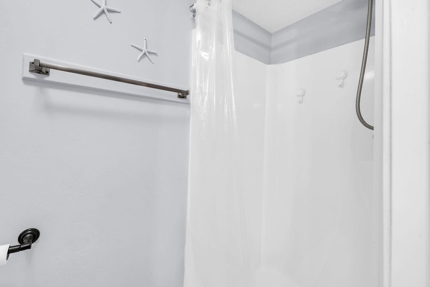 Beautifully updated 2-bedroom, 2-bath condo in the highly - photo 18