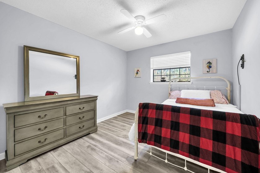 Beautifully updated 2-bedroom, 2-bath condo in the highly - photo 19