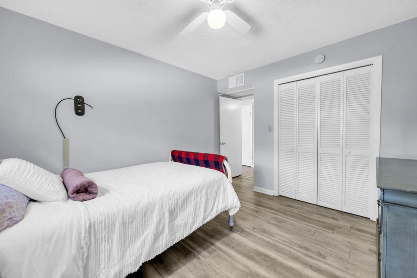 Beautifully updated 2-bedroom, 2-bath condo in the highly - photo 20