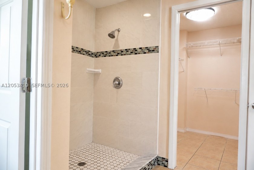Experience the perfect blend of comfort and style in this - photo 33