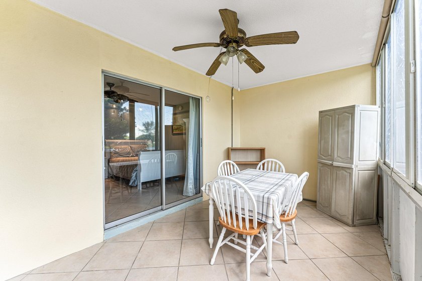 Quaint 1-bedroom, 1-bath lakefront condo located in desirable - photo 10