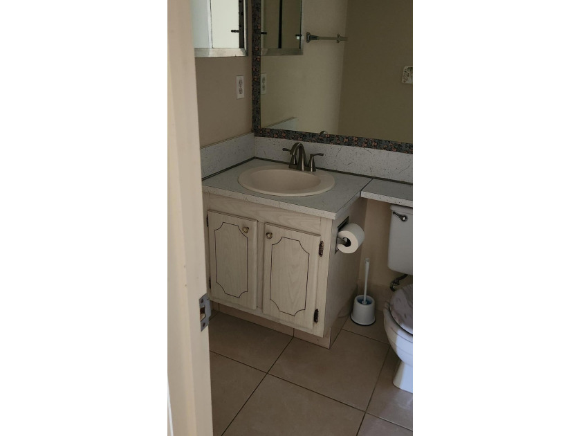 This 2nd floor 1 bedroom, 1 and a half bath, unit has upgraded - photo 12