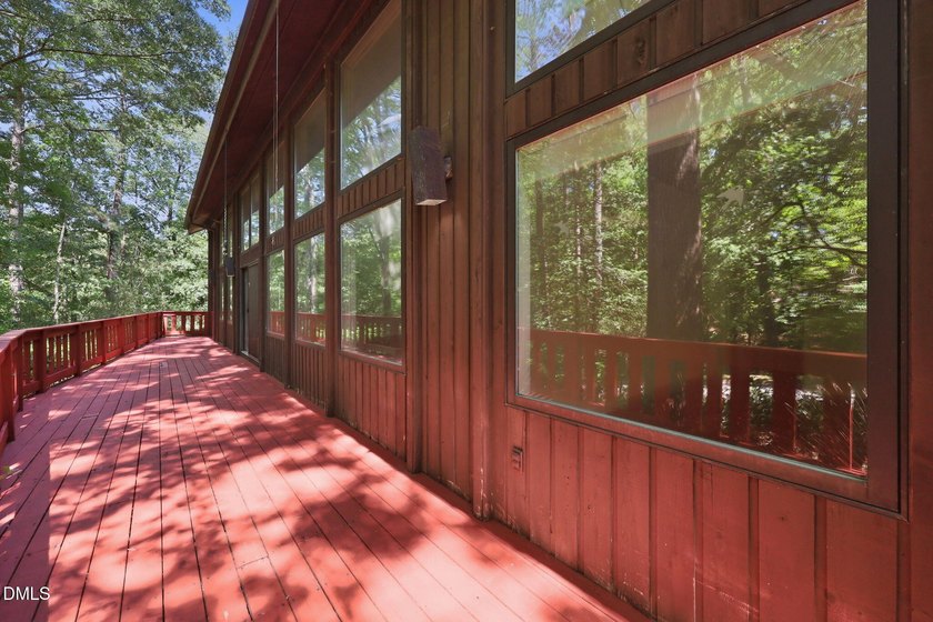 Beautiful modernist inspired home situated on a large wooded lot - photo 19