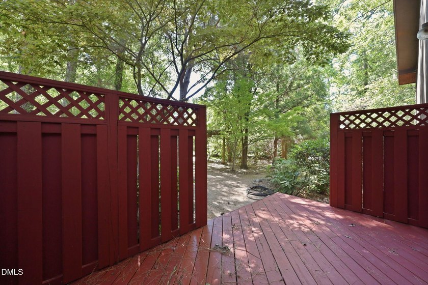 Beautiful modernist inspired home situated on a large wooded lot - photo 23