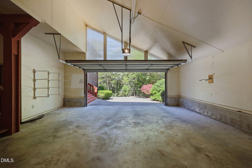Beautiful modernist inspired home situated on a large wooded lot - photo 46