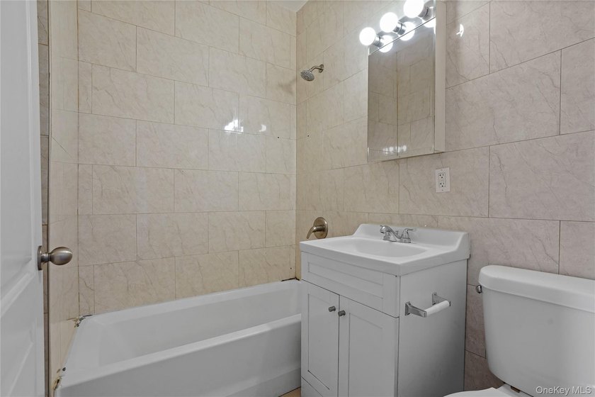 Welcome to 294 Hemlock Street, a classic Brooklyn row house - photo 12