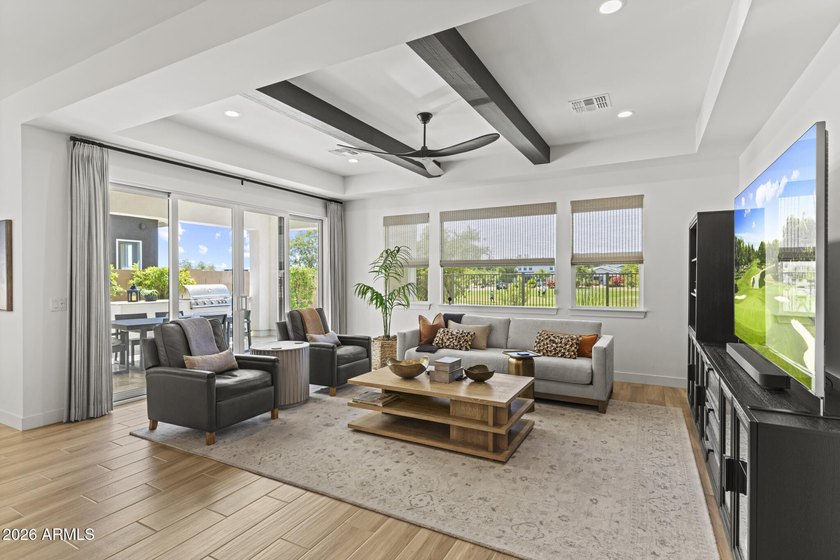 SOLD FURNISHED. On the golf course. Lake view. Mountain view - photo 8