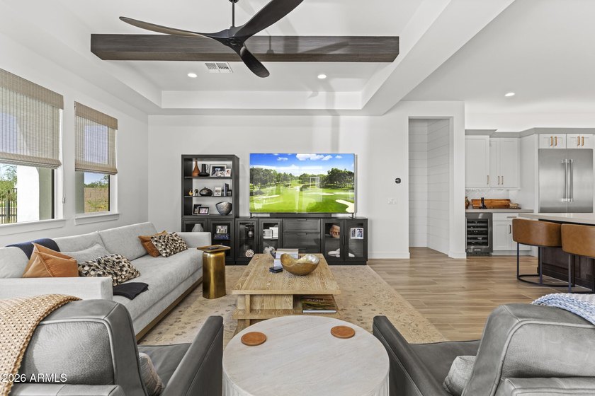 SOLD FURNISHED. On the golf course. Lake view. Mountain view - photo 10
