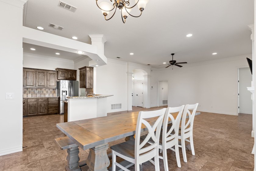 Move in ready home by RJ Wachsman with fresh interior paint - photo 8
