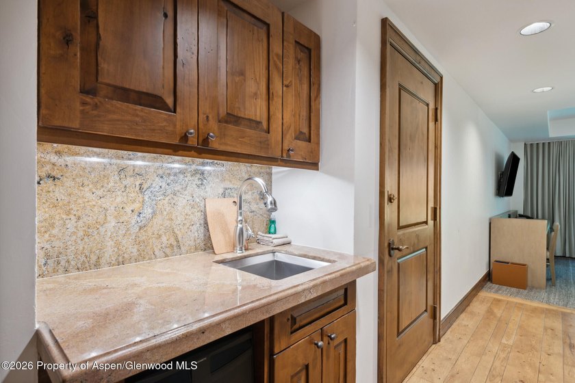 Great opportunity to own 2 consecutive prime summer weeks at the - photo 32