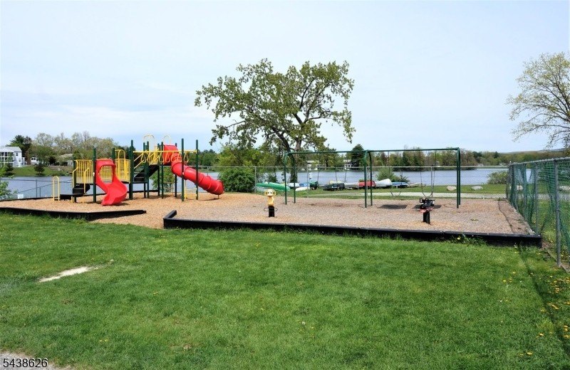 Build your dream home on this beautiful .33-acre waterfront lot - photo 5