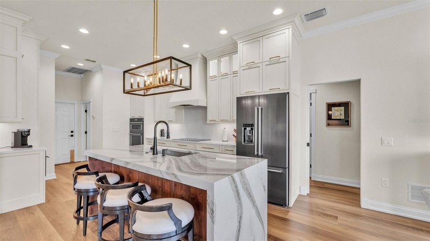 Are you looking for a completely remodeled lakefront home on 5 - photo 50