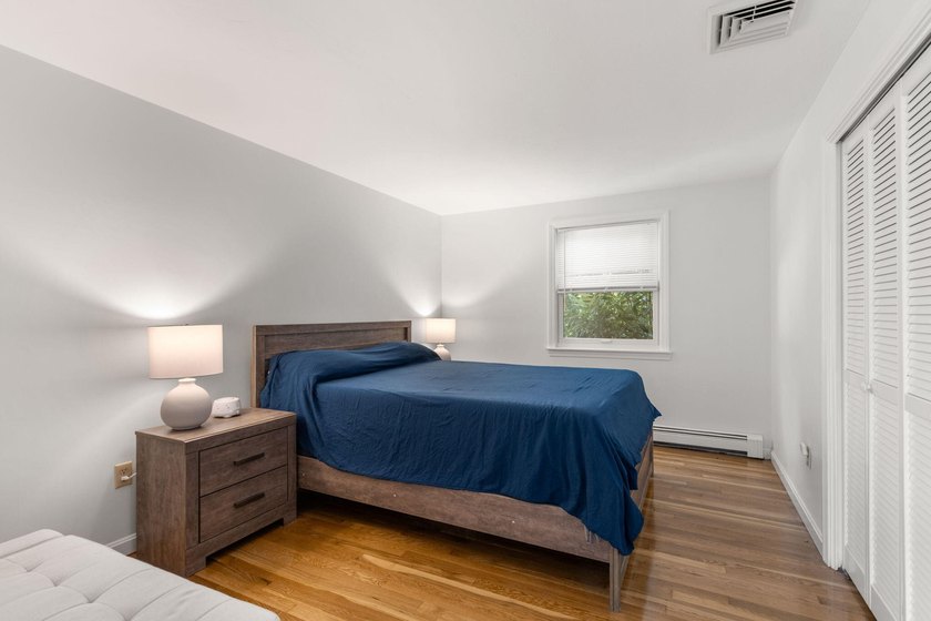 Welcome to 7 Openfield Road! This beautifully updated South - photo 27