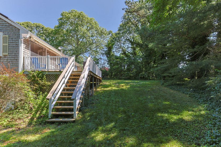 Welcome to 7 Openfield Road! This beautifully updated South - photo 42