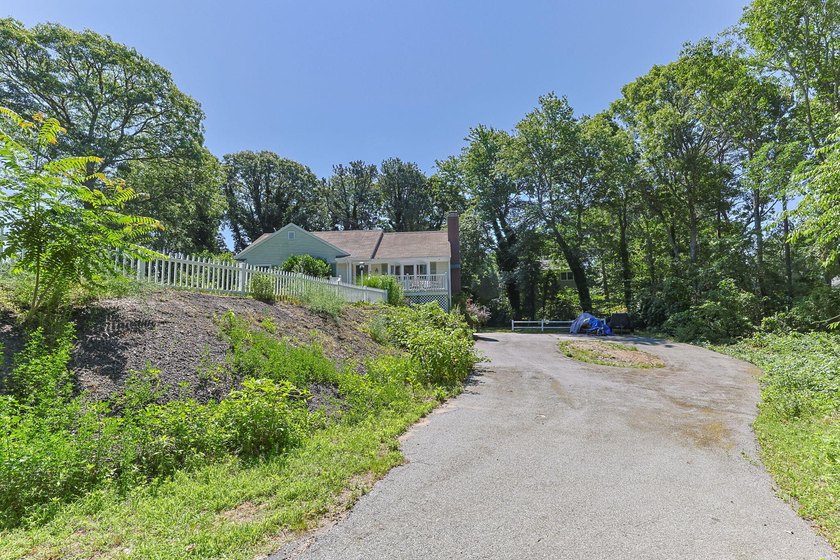 Welcome to 7 Openfield Road! This beautifully updated South - photo 45