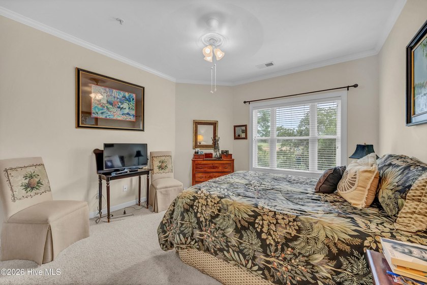 Welcome home to this beautiful first floor, two-bedroom - photo 22