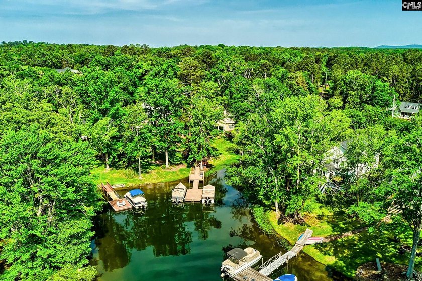 Beautifully updated home on Lake Murray! This five bedroom, 3.5 - photo 5