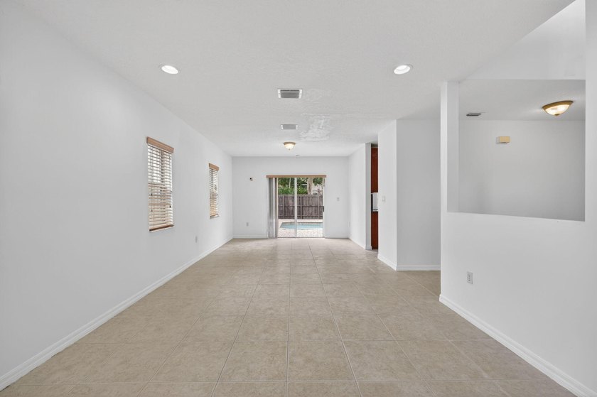 Welcome to this move-in-ready 3-bedroom, 2.5-bath home located - photo 9