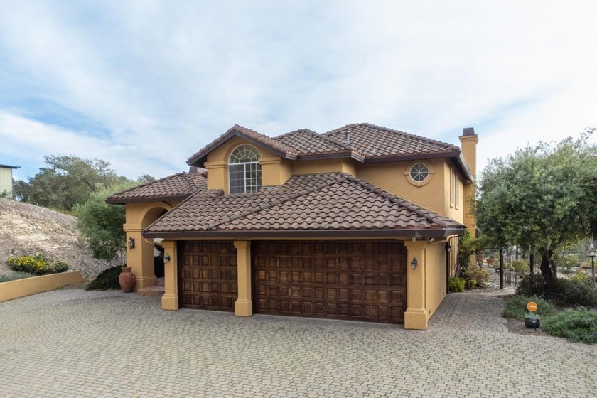 $900,000 Reduced! $582/ft By far the lowest priced home in - photo 6