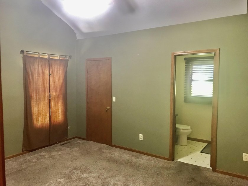 White Pigeon County Ranch. Must see this 3 bedroom 2 bath home - photo 10
