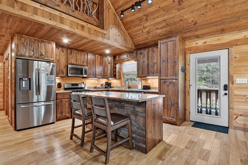 Nestled in the heart of the Blue Ridge Mountains, this adorable - photo 8