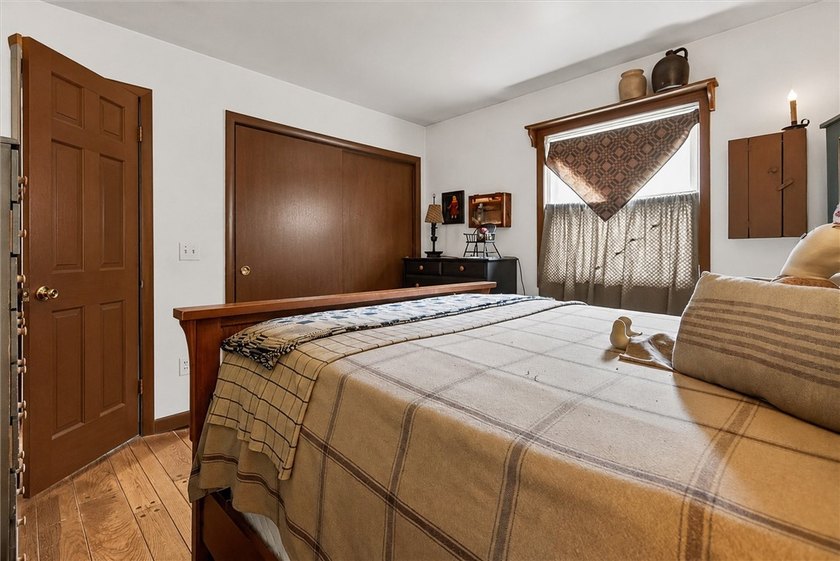 Country Roads Take Me Home! Welcome home to this charming 1,170 - photo 40