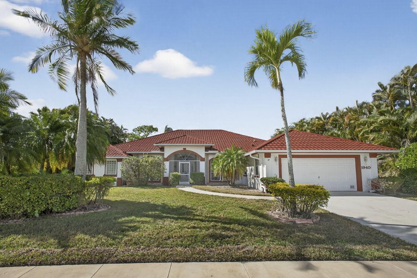GREAT OPPORTUNITY TO BUY INTO THE MUCH ESTEEMED COMMUNITY OF - photo 43