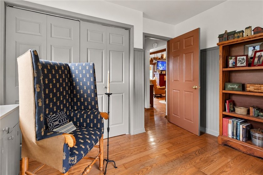 Country Roads Take Me Home! Welcome home to this charming 1,170 - photo 44