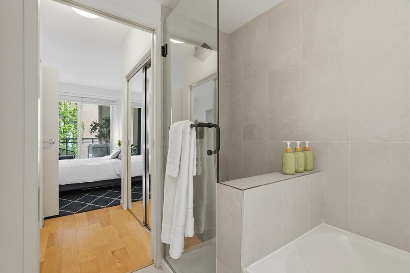 Welcome to the Yorkville, located in one of the most sought - photo 4