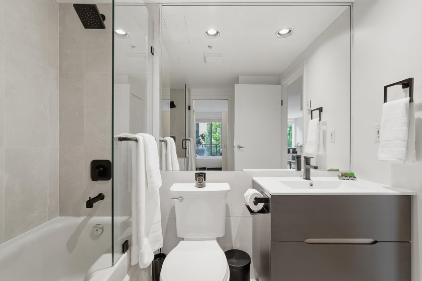 Welcome to the Yorkville, located in one of the most sought - photo 5