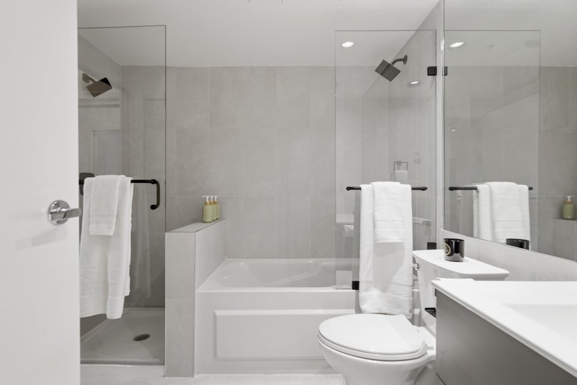 Welcome to the Yorkville, located in one of the most sought - photo 6