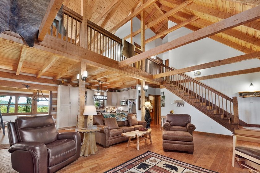 UNBELIEVABLE PRICE REDUCTION! *Mountain Views-Gated Community-In - photo 10